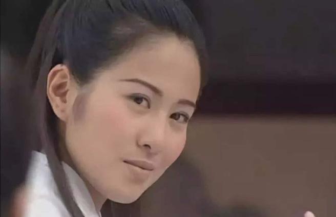 叶璇过去因气质及长相出眾被封为古典美人。（图／截图自微博）