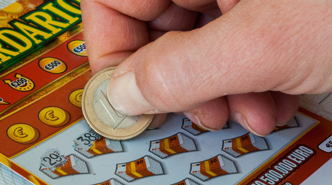 加拿大一对夫妻刮中折合新台币300万大奖，岂料却因为过了对奖日期，导致他们与财神爷擦身而过。(示意图/达志影像)