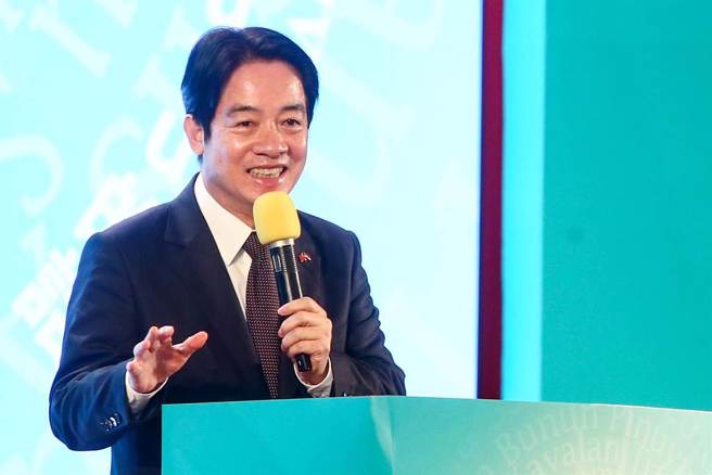 副總統賴清德16日出席「世界母語日-原住民族語言發展會議」時表示，行政院預計5年投入3百多億。（鄧博仁攝）