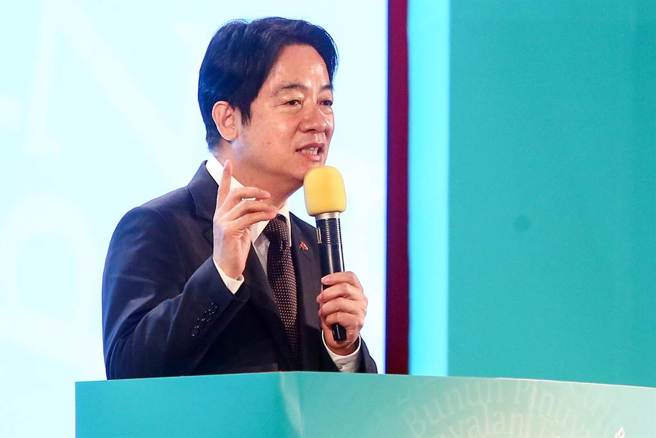 副總統賴清德16日出席「世界母語日-原住民族語言發展會議」時表示，行政院預計5年投入3百多億。（鄧博仁攝）