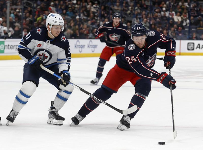 NHL冰球比赛。（美联社）