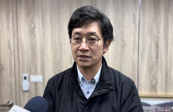 ▲民进党基隆市立委蔡适应指出，9026他一向要求公路总局不可变更路线，是谢市府同意公路总局的变更才导致问题。（蔡适应办公室提供／徐佑升基隆传真）