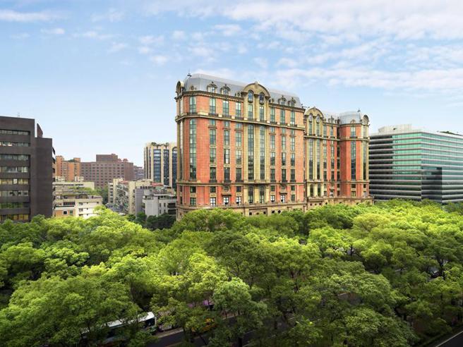 台北文华东方酒店2023年持续蝉连获颁《富比士旅游指南》五星最高殊荣。（图／台北文华东方酒店提供）