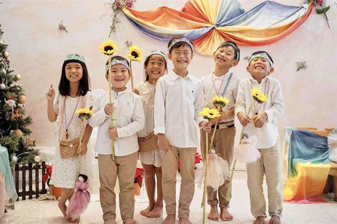 李心洁首度担任导演，执导提倡华德福教育的《山顶小屋》。（甲上提供）