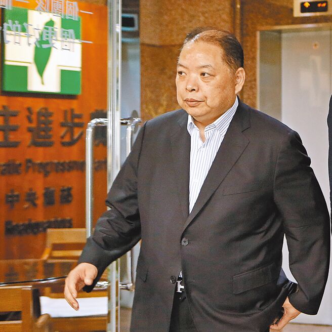 民进党中执会修订扩大排黑条款规范，遭外界解读是针对英系中常委黄承国。（本报资料照片）