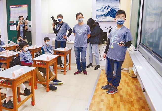 为让优良教师留在台北市，北市教育局16日宣布，自111学年度第2学期起，全市初聘代理教师聘期从11个月延长为12个月。（本报资料照片）