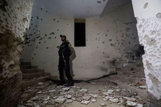 巴基斯坦警局遇恐攻2死11傷 3嫌遭擊斃