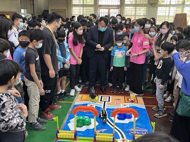 2023世界机关王屏东初赛，470人抢晋级名额。（屏县府提供）