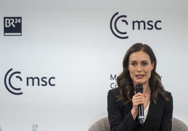 2023年2月18日，芬兰总理马林（Sanna Marin)在德国慕尼黑安全会议上发表讲话。（美联社）