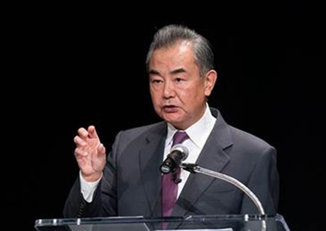 王毅出席慕尼黑安全会议指美国连巧取都没有，只剩豪夺。（大陆央视）