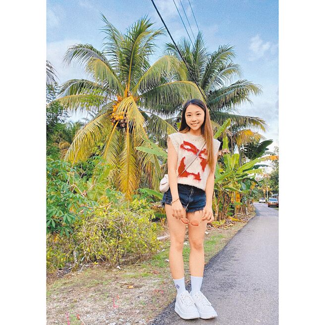 艾薇今年年假特别回到妈妈的家乡柔佛。（摘自脸书）