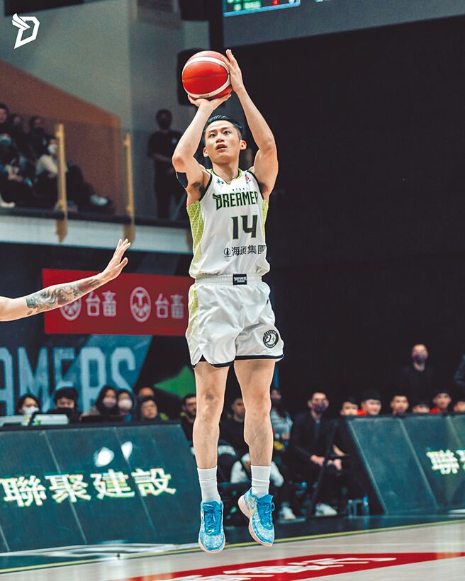 梦想家后卫吴永盛昨在关键时刻投进决定胜负的三分球。（台新梦想家提供）