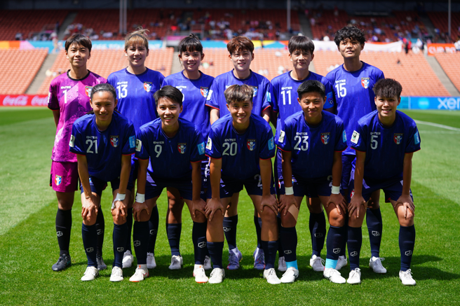 重返世界杯梦碎中华女足错失两球领先PK战不敌巴拉圭