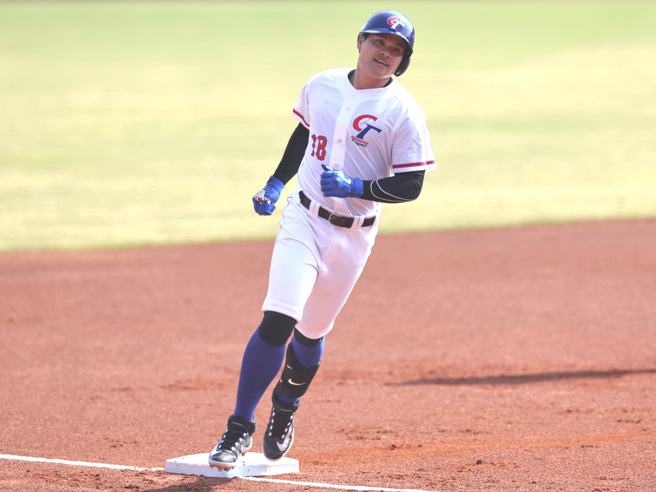 旅美好手张育成。（资料照，中职提供）