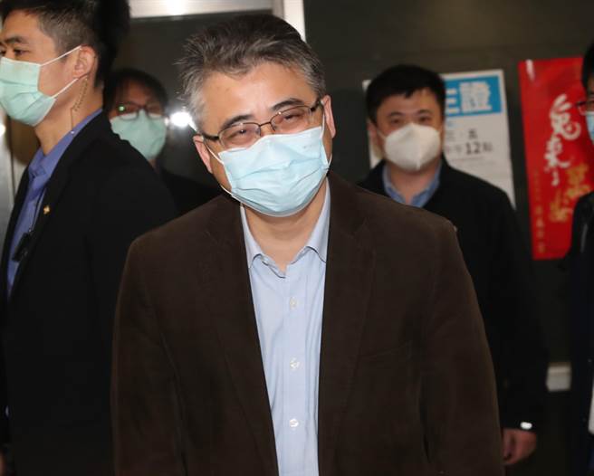 上海市台办副主任李骁东表示期待两岸春暖花开。（郑任南摄）