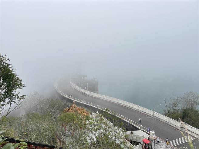 石门水库今日被大雾围绕。（北水局提供／蔡明亘桃园传真）