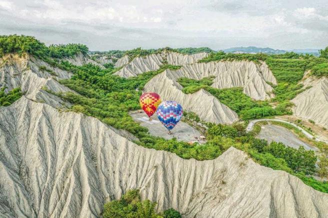 田寮月世界是最受港澳旅客青睐的高雄景点。(高雄市观光局提供)
