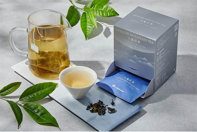 高雄市農業局推出看演唱會享購物折扣的優惠活動，圖為六龜山茶禮盒。（高雄市農業局提供／林瑞益高雄傳真）