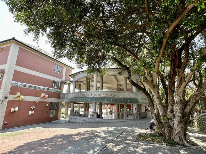 南投縣長許淑華要求清查學校閒置空間，加速建置幼兒托育中心 。（廖志晃攝）