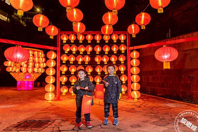 新北市政府观光旅游局透过红灯笼打造九份鲜明的旅游意象。（图片：新北市政府观光旅游局提供）