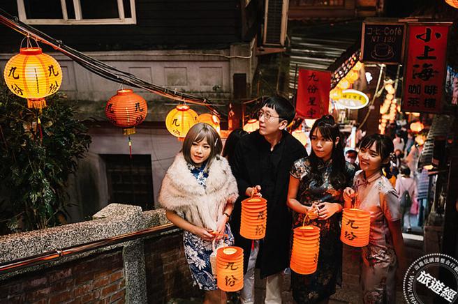 提灯夜游活动将由在地向导带领游客，走访蕴藏丰富文化和自然美景的九份山城。（图片：新北市政府观光旅游局提供）