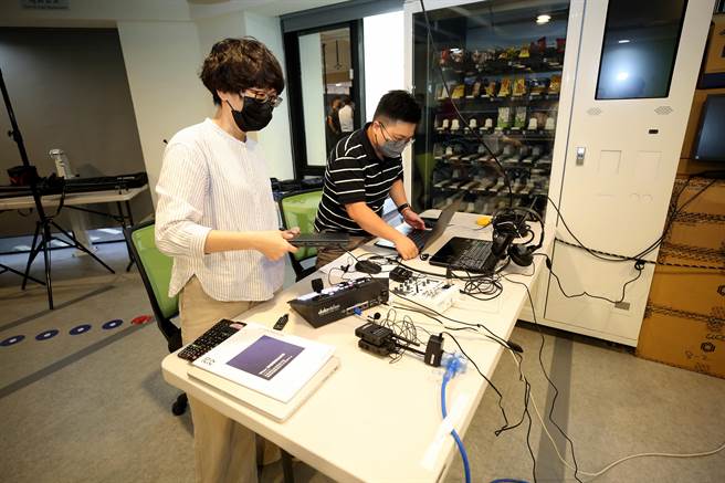 「台中跨境体验示范基地」交通便利，多元空间规划、先进摄影棚与资讯等设备，也能协助地方创生，落实多元化的创新终身学习。（静宜大学提供／陈世宗台中传真）