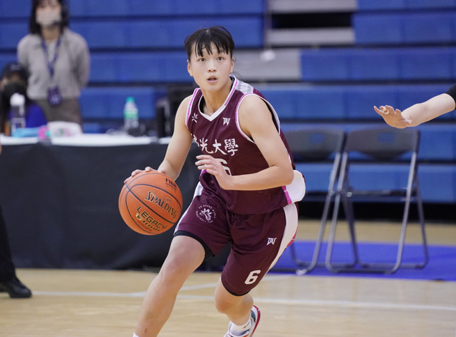 佛光大学连文铃UBA个人得分新高29分，其中三分球10投中7。（大专体总提供）