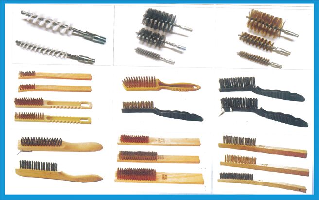 义发加工厂可提供各式工业用刷。图／周荣发