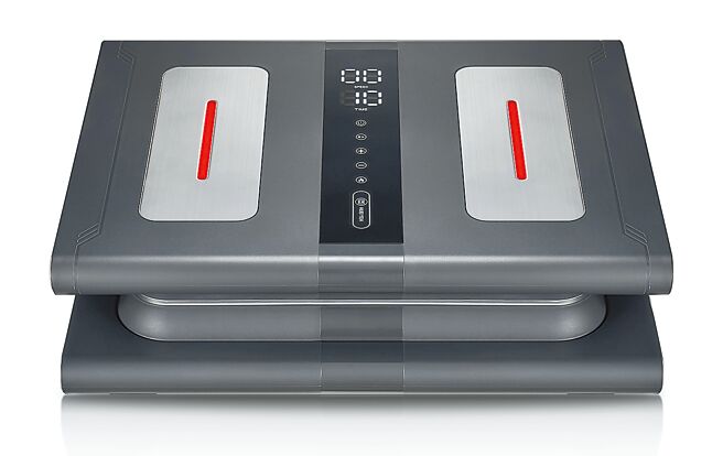 京站的辉叶COZY FIT律动奇机2.0垂直律动机，原价4万3800元，特价1万8800元。（京站提供）