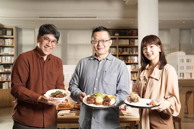 中央书局2023年第四季邀知名人物携手以蕴含人生「阅歷」为题，利用料理谱写有关人生故事。（中央书局提供／张妍溱台中传真）