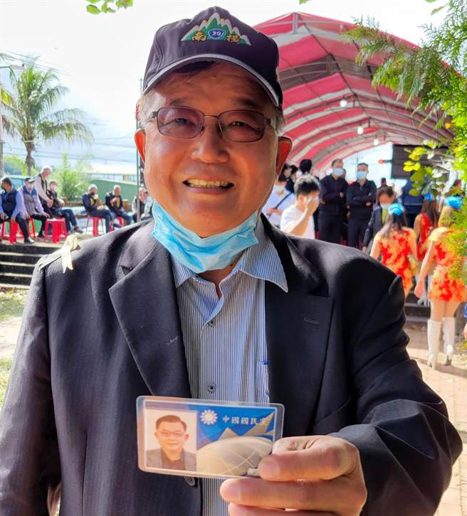 前台东县政府建设处长许瑞贵日前退休，并宣布投入2024年台东区域立委选举，震撼地方政坛，许瑞贵今天证实回復国民党籍。（读者提供／蔡旻妤台东传真）