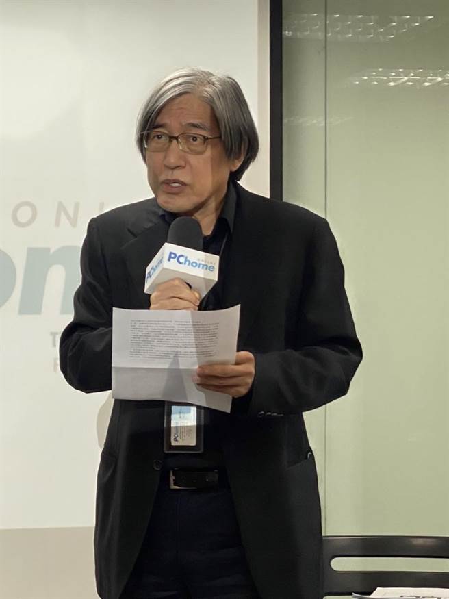 PChome集团董事长詹宏志表示，去年第4季本业、合併获利双双转盈，扭转连4季亏损状况，营运好转要可长可久再来谈支薪。(洪凯音摄)