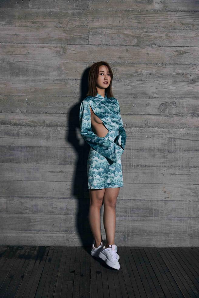 大元胸下挖空辣扮怪盗   APUJAN伦敦上演奇幻秀（ APUJAN提供）