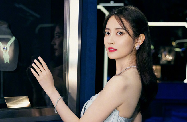 大陆女星陈钰琪近期与人气小生王鹤棣主演的《浮图缘》受到许多观眾喜爱。（图／陈钰琪微博）