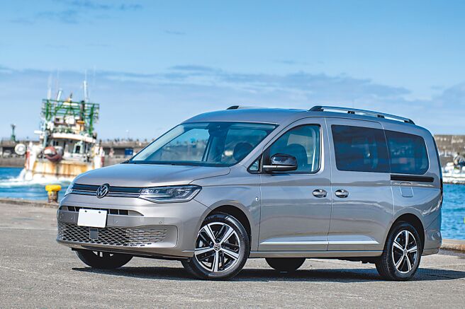 福斯商旅Caddy Maxi Style定位为「唯一德制 正7人座休旅」旗舰车款，售价143.8万元。（陈大任摄）