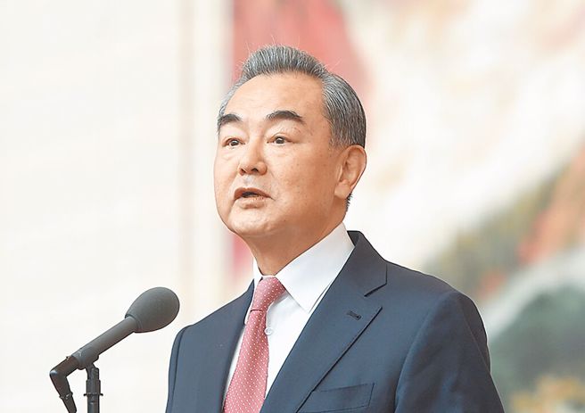 名家观点》吴士存：在慕尼黑感受欧洲对大陆复杂心态。王毅在第59届慕尼黑安全会议上发言。（中新社资料照）