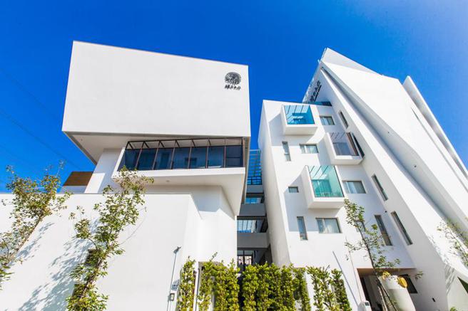 天成文旅绘日之丘推动永续旅游，邀请旅客一起为环境尽份心，减塑从自带备品开始，续住再享房价回馈。（图／天成文旅）