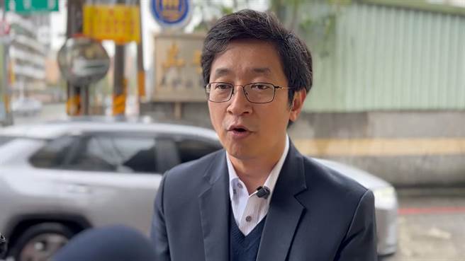 立法委员蔡适应指出，民眾本来就有提出公投的权力，任何公投提出都尊重并支持。（张志康摄）