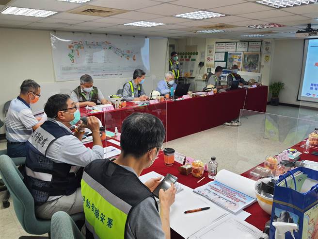 新北劳检处欢迎推动职业安全卫生业务绩效优良的事业单位或劳安人员踊跃报名参选。（新北市劳工局提供）