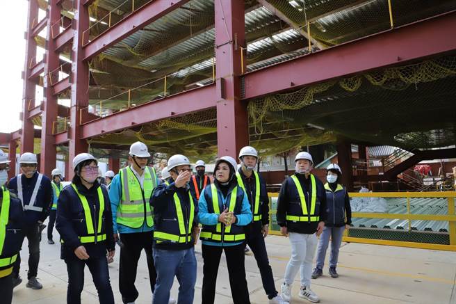 云林县政府为解决虎尾镇市区停车问题，斥资6.33亿元兴建立体停车场。（云林县政府提供／张朝欣云林传真）