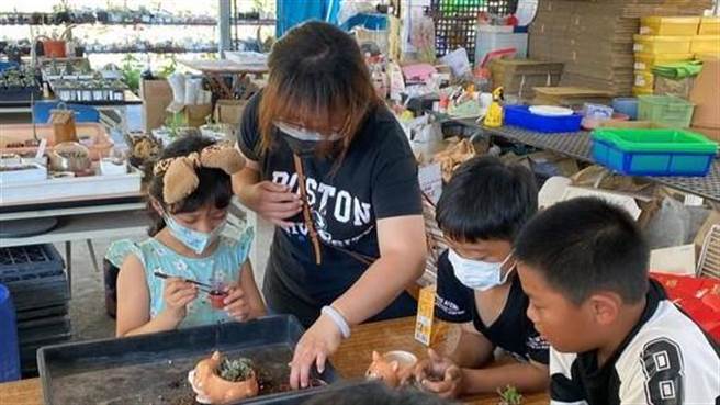 台南市大内区社区民眾和青农自主发起，举办首届「大内生活节」，将有一系列的DIY体验等活动。（大内区公所提供／张毓翎台南传真）