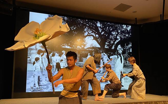 「差事剧团」客家当代戏剧新作《千年之遇》将在台中国家歌剧院登场，展现台中客庄百年风貌的变迁。（陈淑芬摄）