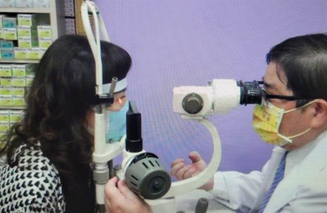 大仁科技大学药学系副教授洪启庭研究发现，一定比例的决明子、枸杞与霍山石斛，可有效减少老花眼度数，经400人大规模人体实验，部分受测者甚至可不用再戴老花眼镜。（洪启庭提供／柯宗纬高雄传真）