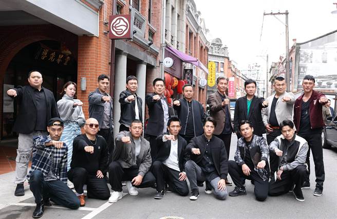 《角头》影集在大稻埕拍摄大场面的五方角头开战。（陈俊吉摄）