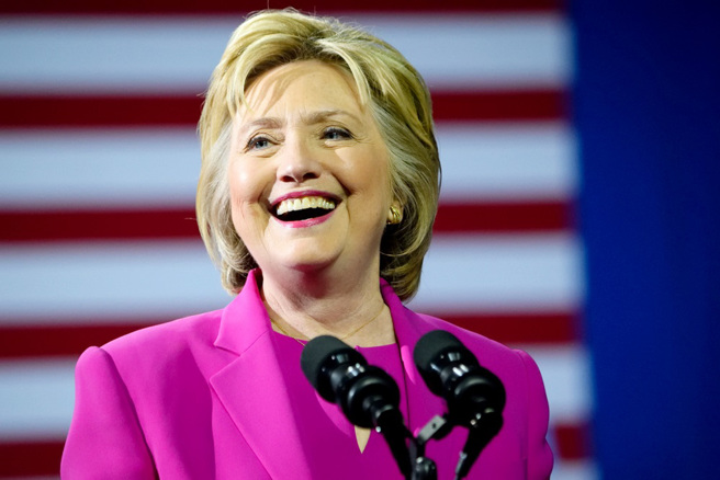 美国学者保罗肯恩曾撰文《跟台湾说再见》，美国前国务卿希拉蕊．柯林顿（图）对此回应很有趣。（资料照／Shutterstock）