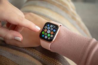 糖尿病人哭了…外媒爆Apple Watch驚人技術：不必挨針測血糖