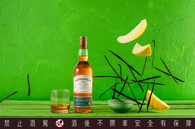 塔木岭白苏维浓葡萄酒桶单一麦芽苏格兰威士忌口感滑顺优雅，甘甜果香浓郁。（尚格酒业提供）