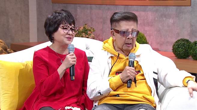 林松義（右）、紀寶如。（年代提供）