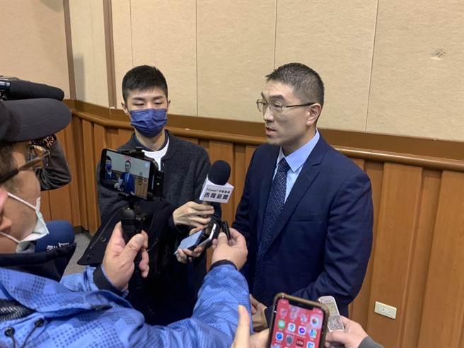 基隆市長謝國樑強調，絕無強迫官員一起禱告，議員可能有誤解。（徐佑昇攝）