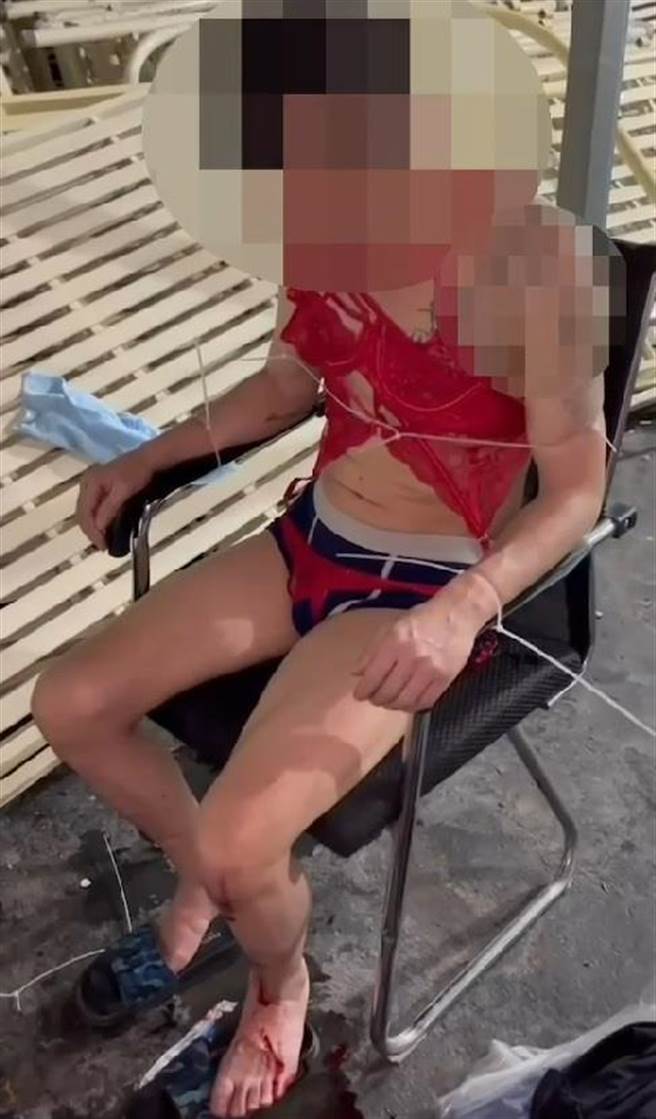 警方調查發現，吳女等人手機內，有成員因窩裡反遭以凌虐懲罰，手段相當凶殘，逼穿女性內衣褲被毒打。（台中市警察局提供／張妍溱台中傳真）